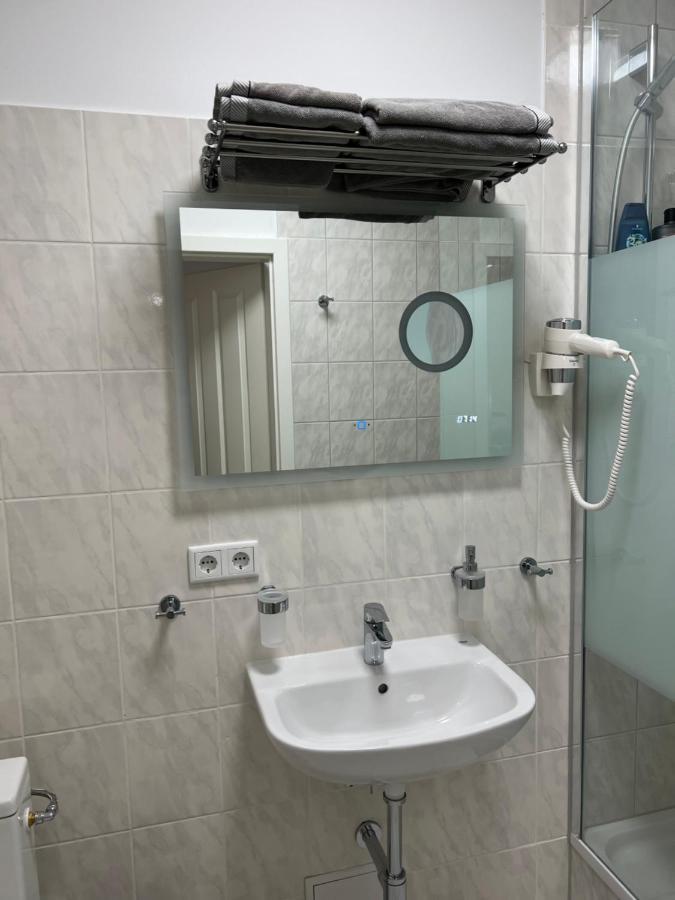 Souterrain Studio-Apartment Neurenberg Buitenkant foto